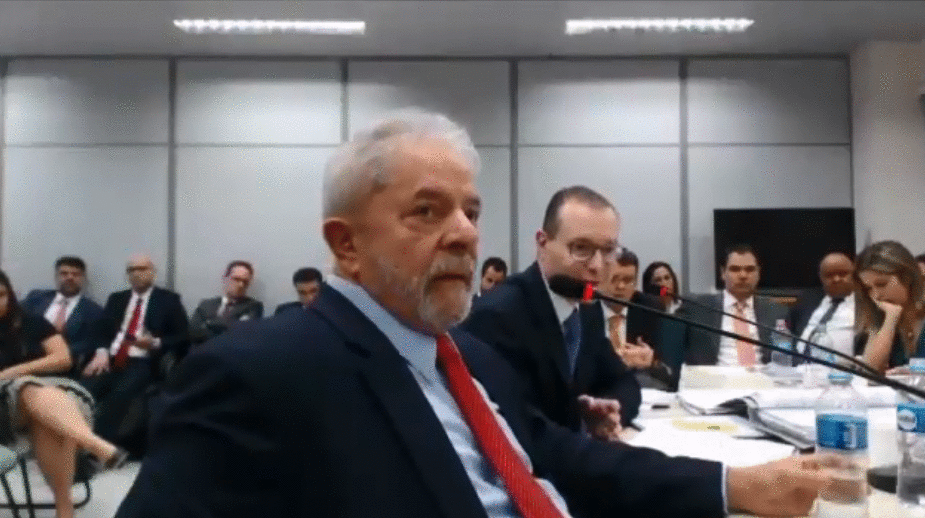 Depoimento de Lula pela primeira vez diante a juíza substituta de Sergio Moro